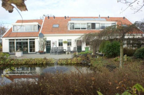 Гостиница B&B Plompetorenzicht  Бургх Хаамстеде